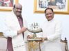लोकसभा अध्यक्ष ओम बिरला ने मुख्यमंत्री विष्णु देव साय से की सौजन्य भेंट