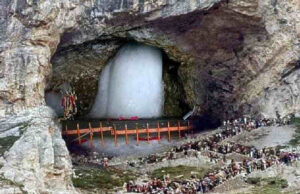 Amarnath Yatra 2026: तेजी से पिघल रहा बाबा बर्फानी का शिवलिंग, अब सिर्फ 1 फीट शेष; श्रद्धालुओं के लिए बड़ी खबर