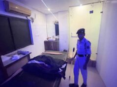 Raipur News: स्पा सेंटरों पर पुलिस का छापा, नियमों में लापरवाही पर सख्त कार्रवाई की चेतावनी