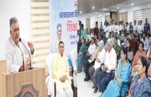 विद्यार्थी हित, गुणवत्ता और पारदर्शिता पर आधारित कार्य संस्कृति विकसित करें विश्वविद्यालय : मंत्री परमार