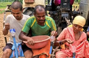 मुख्यमंत्री विष्णु देव साय के कृषि नवाचार को बढ़ावा देने के संकल्प को मिली नई उड़ान, प्रगतिशील किसान भानुप्रताप ने जुगाड़ तकनीक से तैयार की सीड ड्रिल