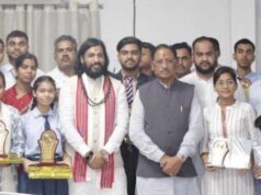 मुख्यमंत्री विष्णुदेव साय ने मेधावी विद्यार्थियों का किया सम्मान
