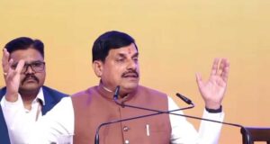 मुख्यमंत्री डॉ. यादव के हाथों सम्मानित होकर खुश हैँ भाभरा के किसान