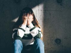 मां लक्ष्मी को नाराज कर देती हैं ये 4 आदतें, घर में बनी रहती है आर्थिक तंगी