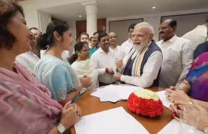 शेर की दहाड़ है प्यारे… Sayani Ghosh ने PM Modi के साथ शेयर की तस्वीर, जानिए कैप्शन में क्या लिखा