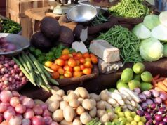 पटना में लगातार बारिश और बाढ़ के कारण सब्जियों की कीमतों में भारी उछाल