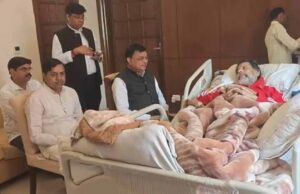 दिल्ली में किरण देव से मिले केंद्रीय राज्यमंत्री तोखन साहू, स्वास्थ्य की ली जानकारी