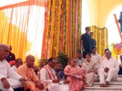मुख्यमंत्री ने राष्ट्रपिता महात्मा गांधी की प्रतिमा पर किया पुष्पार्चन