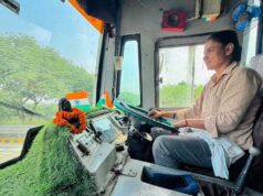 शक्ति स्वरूपा सोनू ने परंपरा तोड़कर संभाला बस का स्टीयरिंग