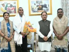 मुख्यमंत्री विष्णु देव साय से एशियन गेम्स के कांस्य पदक विजेता एथलीट अनिमेष कुजूर ने की सौजन्य मुलाकात